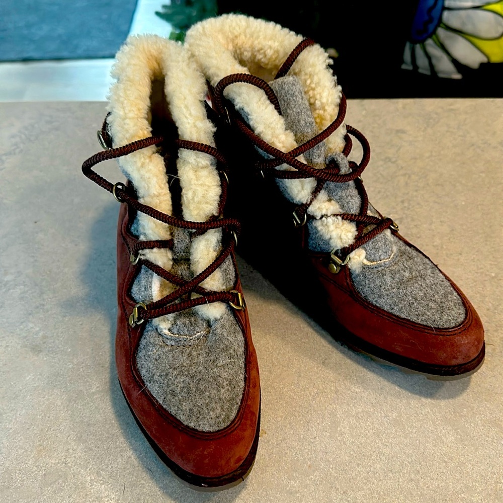 Sorel Sneakchik Alpine Holiday Boots Women 8.5